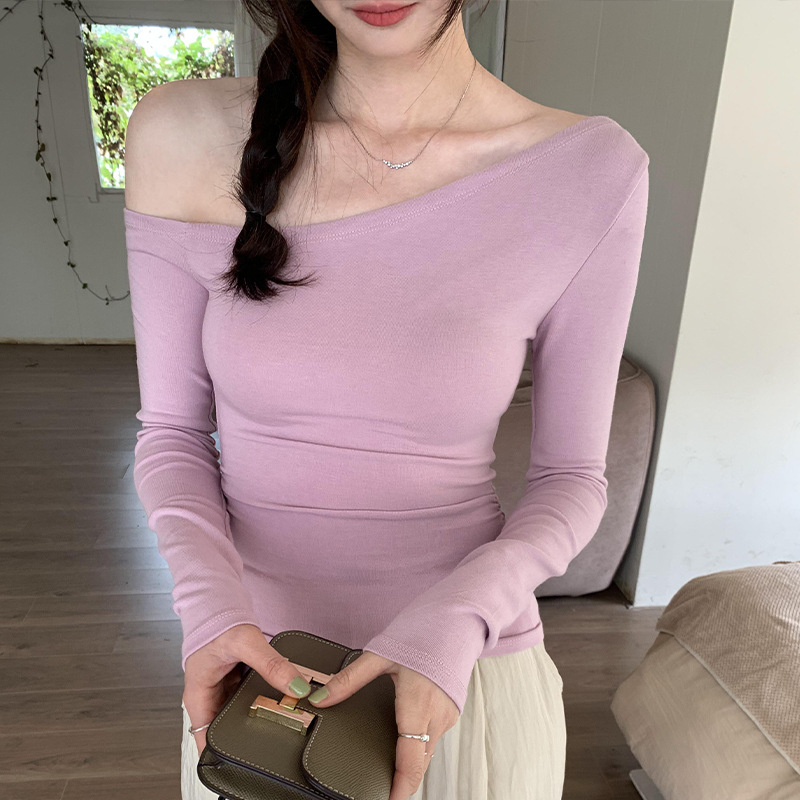 早秋新款露肩长袖T恤女修身显瘦内搭独特斜肩纯欲性感打底衫上衣